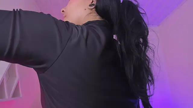 LusyKitty online show from October 30, 2025, 4:26 pm