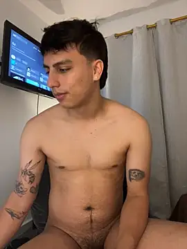 Snapshot of ErosVale chatting on November 15, 2025, 12:58 am ErosVale online show from November 15, 2025, 12:58 am