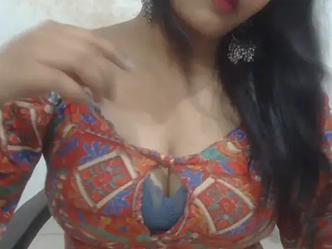 Snapshot of POOJA_199 chatting on June 27, 2026, 6:52 am POOJA 199 online show from June 27, 2026, 6:52 am