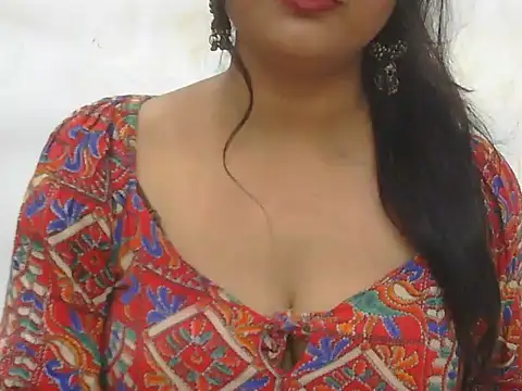 Snapshot of POOJA_199 chatting on October 10, 2025, 7:20 am POOJA 199 online show from October 10, 2025, 7:20 am