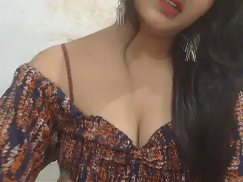 Snapshot of POOJA_199 chatting on June 2, 2026, 7:08 am POOJA 199 online show from June 2, 2026, 7:08 am
