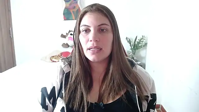 Snapshot of Secret_Bella chatting on December 5, 2025, 12:48 pm Secret Bella online show from December 5, 2025, 12:48 pm