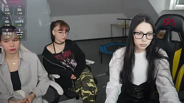 VivianSweet  online show from March 14, 2026, 11:27 am