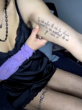 Snapshot of Volcaniiia chatting on March 25, 2026, 9:03 pm Volcaniiia online show from March 25, 2026, 9:03 pm