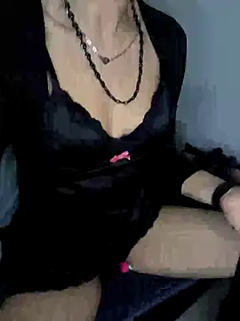 Snapshot of Volcaniiia chatting on March 26, 2026, 5:33 pm Volcaniiia online show from March 26, 2026, 5:33 pm