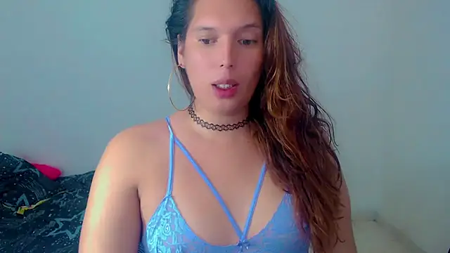 samanthaa hot  online show from January 7, 2026, 7:13 am