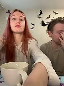 Hera Mark online show from October 19, 2025, 5:43 am