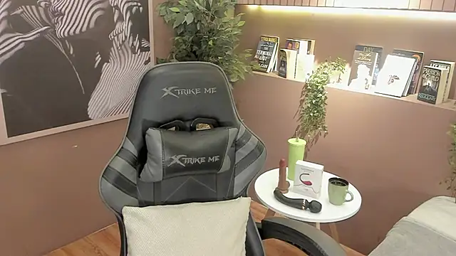 Snapshot of Skyyle_ chatting on May 30, 2026, 1:28 pm Skyyle online show from May 30, 2026, 1:28 pm