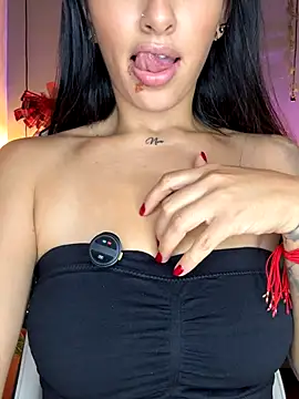 Snapshot of SOY_NOOA chatting on December 4, 2025, 1:21 pm SOY NOOA online show from December 4, 2025, 1:21 pm