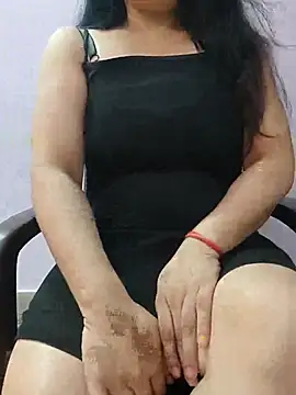 Snapshot of roshni_agrawal0 chatting on June 22, 2026, 8:44 am roshni agrawal0 online show from June 22, 2026, 8:44 am