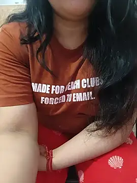 Snapshot of roshni_agrawal0 chatting on July 10, 2026, 9:53 am roshni agrawal0 online show from July 10, 2026, 9:53 am