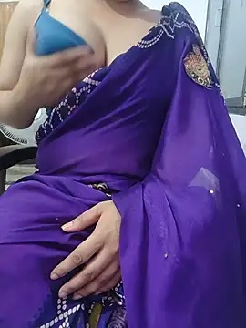 Snapshot of roshni_agrawal0 chatting on August 2, 2026, 7:44 pm roshni agrawal0 online show from August 2, 2026, 7:44 pm