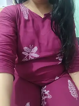 Snapshot of roshni_agrawal0 chatting on June 19, 2026, 7:14 am roshni agrawal0 online show from June 19, 2026, 7:14 am