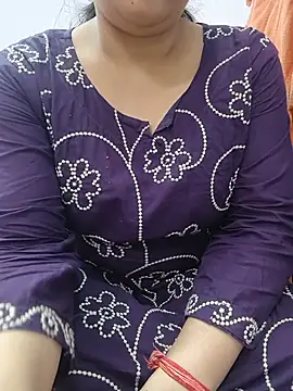 Snapshot of roshni_agrawal0 chatting on July 12, 2026, 7:09 am roshni agrawal0 online show from July 12, 2026, 7:09 am
