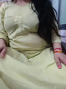 Snapshot of roshni_agrawal0 chatting on July 16, 2026, 8:22 am roshni agrawal0 online show from July 16, 2026, 8:22 am