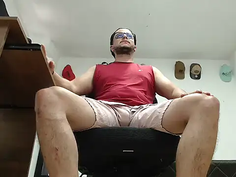 cloudsxxx online show from February 23, 2026, 7:36 pm