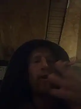 Snapshot of StudL chatting on October 31, 2025, 11:33 pm StudL online show from October 31, 2025, 11:33 pm