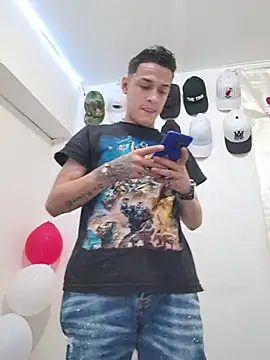 Ethanho0t online show from October 10, 2025, 6:09 pm