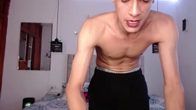 Ethanho0t online show from April 21, 2026, 7:31 pm