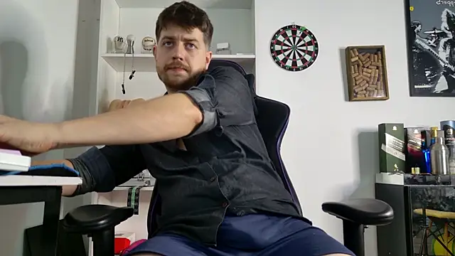 Snapshot of aaron_nvk chatting on March 12, 2026, 8:57 pm aaron nvk online show from March 12, 2026, 8:57 pm