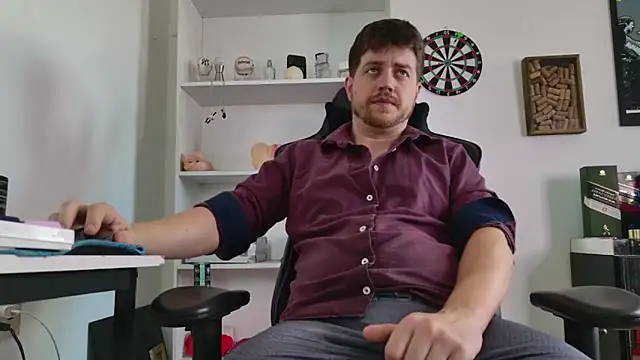 Snapshot of aaron_nvk chatting on February 8, 2026, 8:17 pm aaron nvk online show from February 8, 2026, 8:17 pm