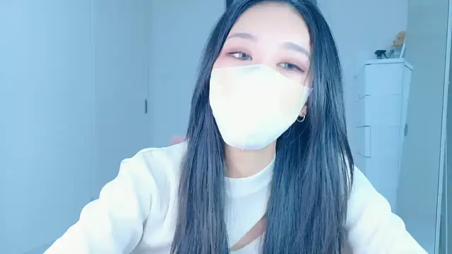 Snapshot of ramuchan_desu chatting on December 3, 2025, 12:01 am ramuchan desu online show from December 3, 2025, 12:01 am