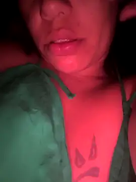 jojo surfistinha89 online show from December 17, 2025, 4:50 am