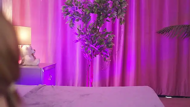 Snapshot of ZennySings chatting on October 20, 2025, 9:43 am ZennySings online show from October 20, 2025, 9:43 am