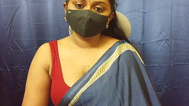 Snapshot of Pavani-Sexy chatting on July 10, 2026, 8:14 am Pavani-Sexy online show from July 10, 2026, 8:14 am