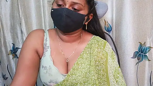 Snapshot of Pavani-Sexy chatting on July 28, 2026, 3:21 pm Pavani-Sexy online show from July 28, 2026, 3:21 pm