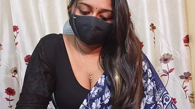 Snapshot of Pavani-Sexy chatting on July 17, 2026, 4:53 am Pavani-Sexy online show from July 17, 2026, 4:53 am