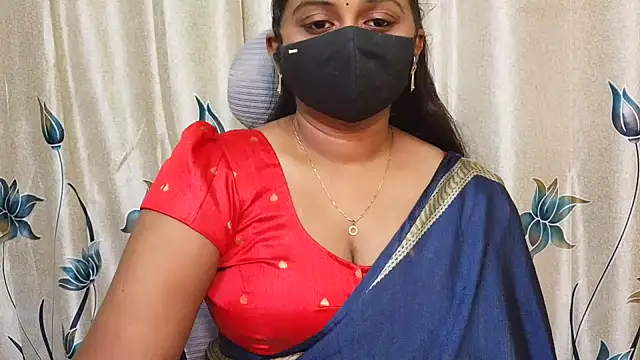 Snapshot of Pavani-Sexy chatting on July 31, 2026, 8:14 am Pavani-Sexy online show from July 31, 2026, 8:14 am