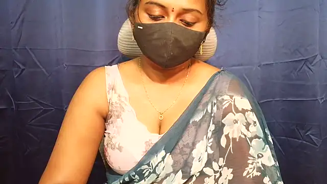 Snapshot of Pavani-Sexy chatting on July 1, 2026, 4:29 pm Pavani-Sexy online show from July 1, 2026, 4:29 pm
