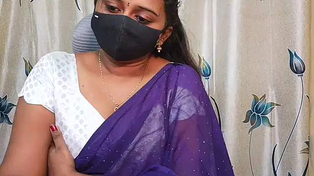 Snapshot of Pavani-Sexy chatting on August 1, 2026, 4:10 am Pavani-Sexy online show from August 1, 2026, 4:10 am