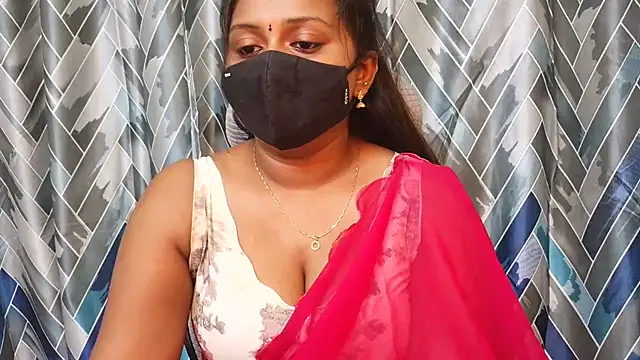 Snapshot of Pavani-Sexy chatting on July 25, 2026, 5:41 pm Pavani-Sexy online show from July 25, 2026, 5:41 pm
