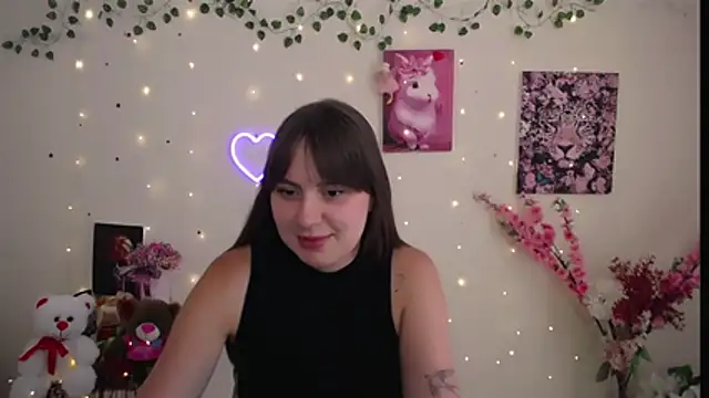 Snapshot of Amanda_Bright_ chatting on July 2, 2026, 9:37 am Amanda Bright online show from July 2, 2026, 9:37 am