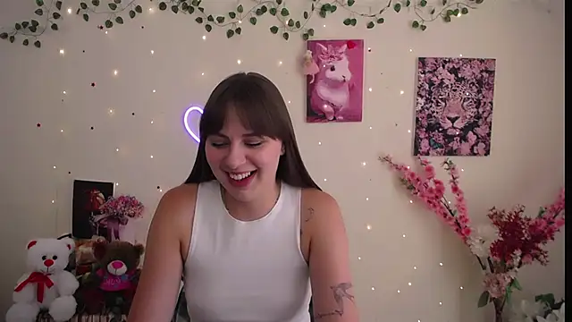 Snapshot of Amanda_Bright_ chatting on July 7, 2026, 10:41 am Amanda Bright online show from July 7, 2026, 10:41 am
