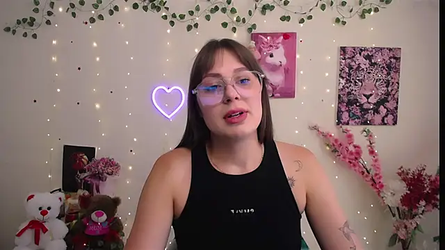 Snapshot of Amanda_Bright_ chatting on July 14, 2026, 10:43 am Amanda Bright online show from July 14, 2026, 10:43 am