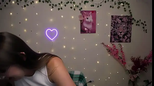 Snapshot of Amanda_Bright_ chatting on July 28, 2026, 3:21 pm Amanda Bright online show from July 28, 2026, 3:21 pm