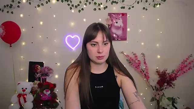 Amanda Bright  online show from April 24, 2026, 9:44 am