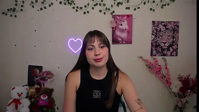 Snapshot of Amanda_Bright_ chatting on July 18, 2026, 7:28 am Amanda Bright online show from July 18, 2026, 7:28 am