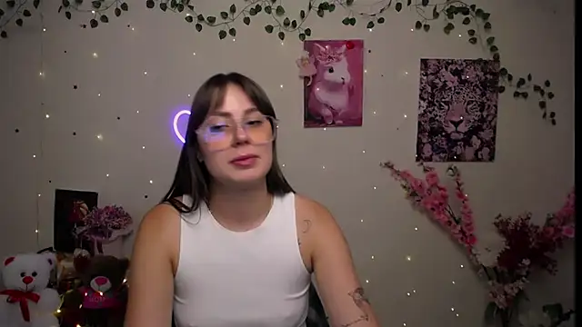 Snapshot of Amanda_Bright_ chatting on July 28, 2026, 4:39 pm Amanda Bright online show from July 28, 2026, 4:39 pm