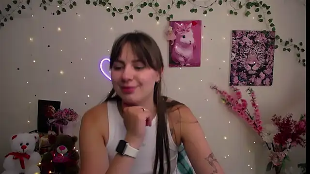 Snapshot of Amanda_Bright_ chatting on July 28, 2026, 11:07 am Amanda Bright online show from July 28, 2026, 11:07 am