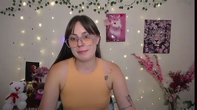 Snapshot of Amanda_Bright_ chatting on July 6, 2026, 3:03 pm Amanda Bright online show from July 6, 2026, 3:03 pm