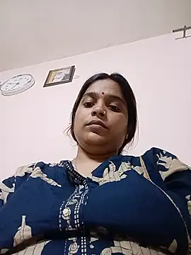Snapshot of Trisha_71 chatting on July 2, 2026, 1:17 pm Trisha 71 online show from July 2, 2026, 1:17 pm