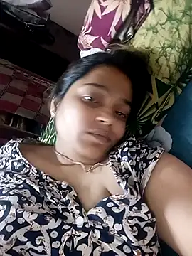 Snapshot of Trisha_71 chatting on June 25, 2026, 8:19 am Trisha 71 online show from June 25, 2026, 8:19 am