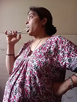 Snapshot of Trisha_71 chatting on June 20, 2026, 4:17 am Trisha 71 online show from June 20, 2026, 4:17 am