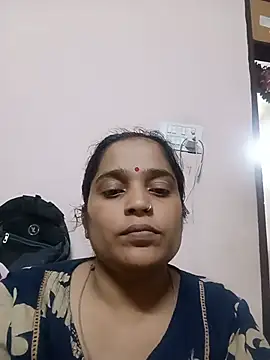 Snapshot of Trisha_71 chatting on July 6, 2026, 2:57 pm Trisha 71 online show from July 6, 2026, 2:57 pm
