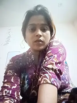 Snapshot of Trisha_71 chatting on May 14, 2026, 5:04 am Trisha 71 online show from May 14, 2026, 5:04 am