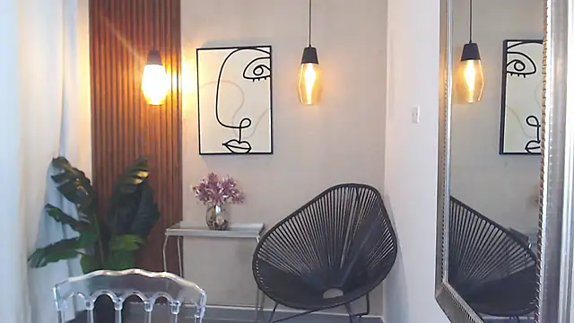 Lia Mar  online show from February 19, 2026, 6:05 pm